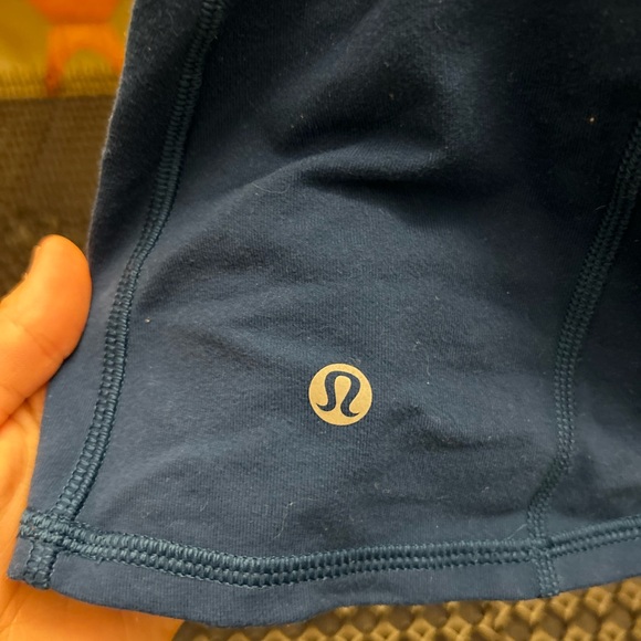 Lululemon Build In Bra Tank Top - Picture 2 of 4